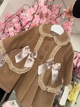Load image into Gallery viewer, Baby’s Bow &amp; Frilly Jacket
