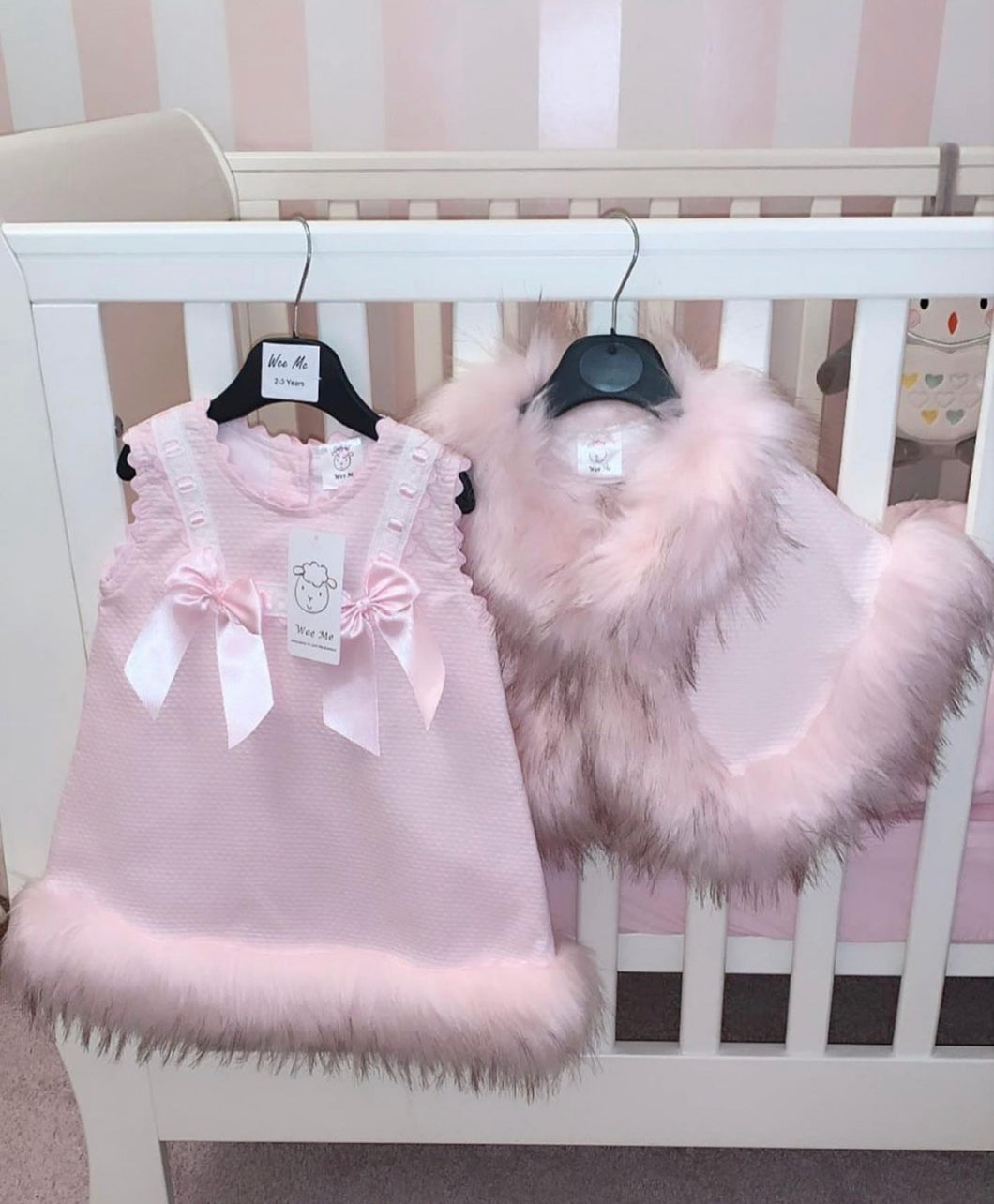 Waffle All Pink Fur Cape