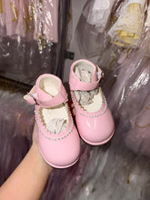 Load image into Gallery viewer, Pink Diamonte Shoes - UK 8
