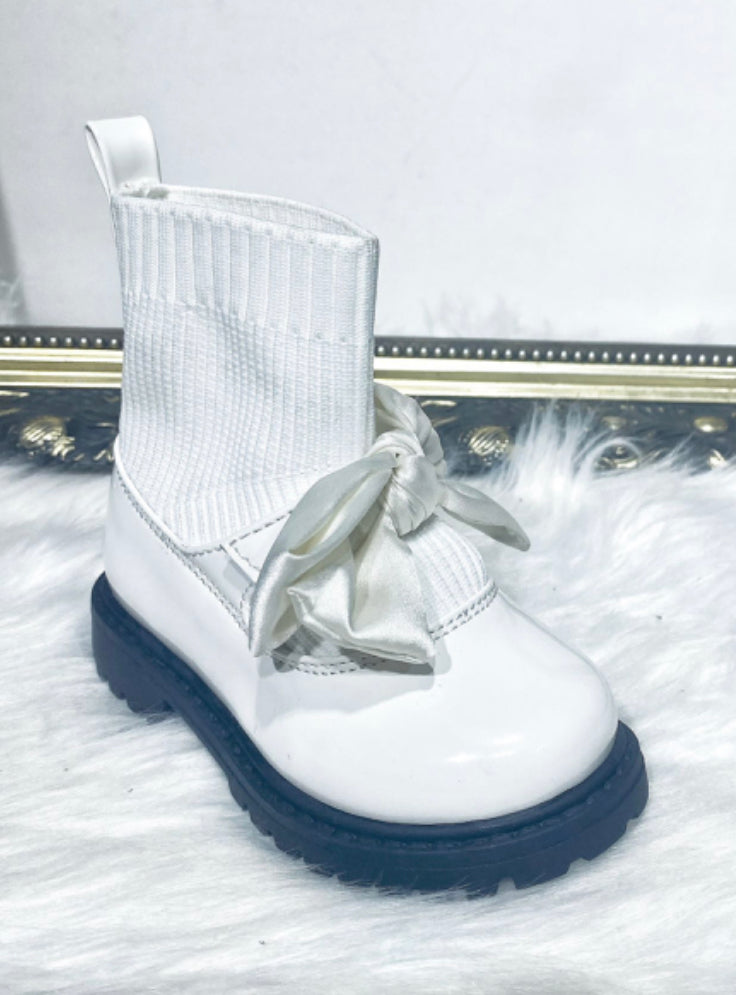 Girls White Bow Ankle Boots