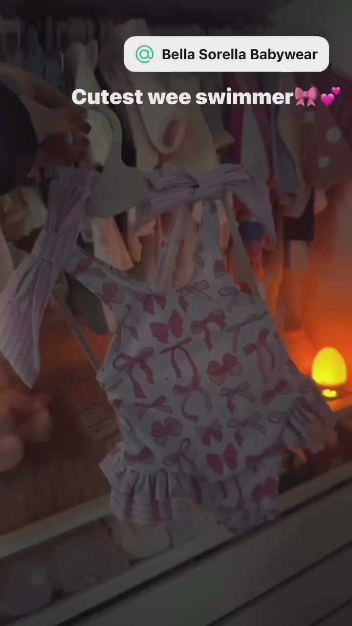 Bow swimsuit