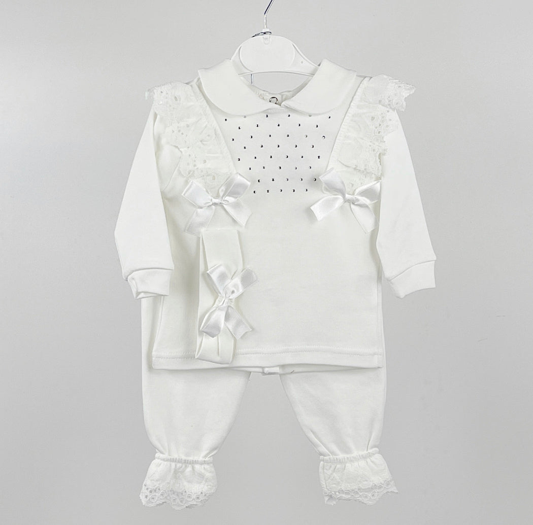 Frilly Tracksuit in White (6/9m)