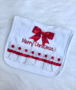 ‘Merry Christmas’ Frilly Bib (0-2y)